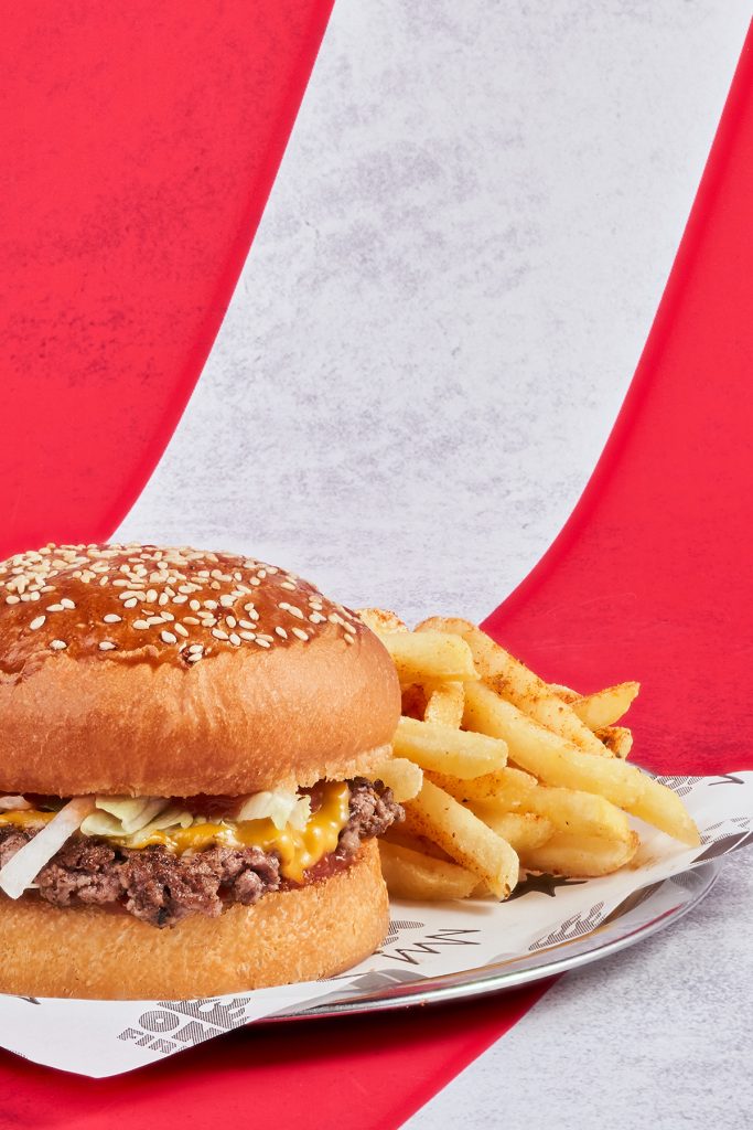 70 Gr Burger KÃ¶ftesi, Burger Peyniri, Iceberg, KetÃ§ap, YanÄ±nda Ãubuk Patates ile